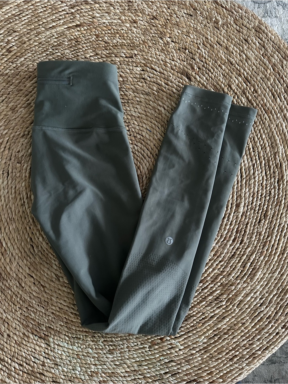 Lululemon In Focus Run Size 4